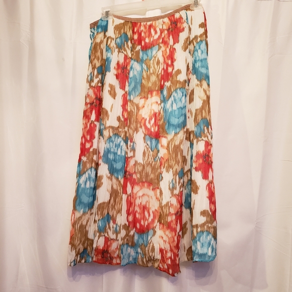 😍CJ Banks Long Skirt 😍 - Picture 4 of 6